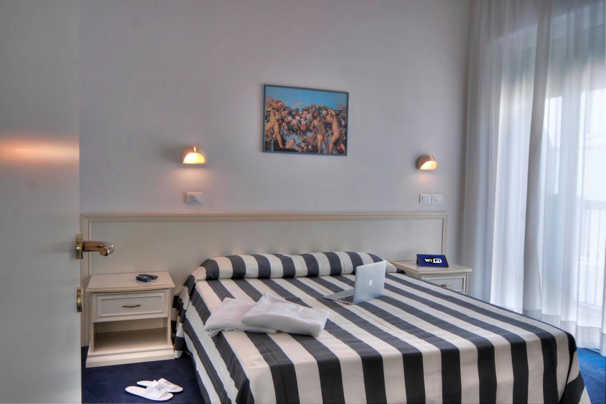 Residence Divina ริมินี ภายนอก รูปภาพ